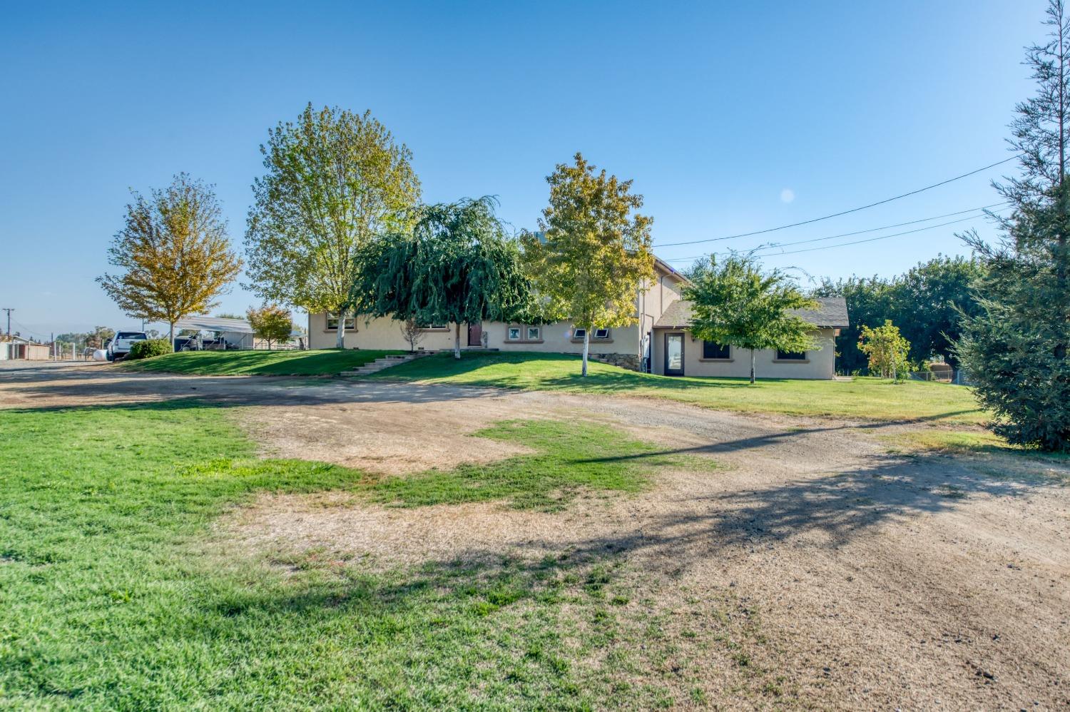 5588 North McCall Avenue Clovis, CA 93619 - Photo 8 of 77