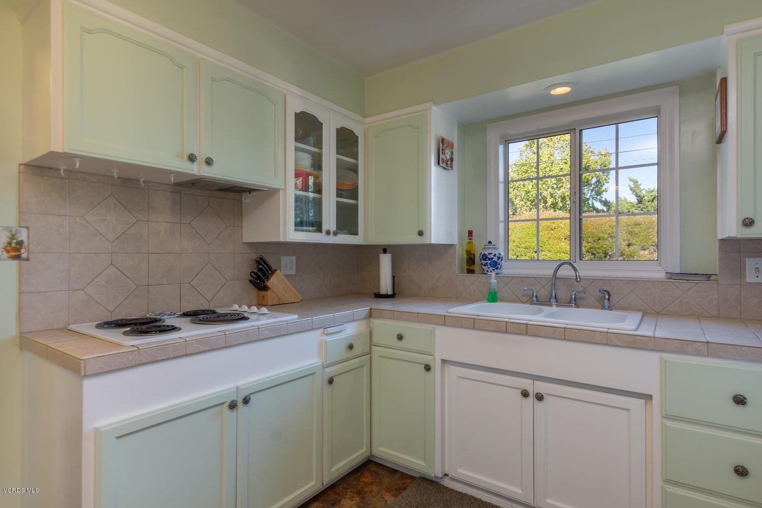 110 North Peck Road Santa Paula, CA 93060 - Photo 12 of 28 110 N Peck Rd Santa Paula CA-011-022-Sti