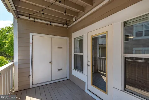 a view of entryway