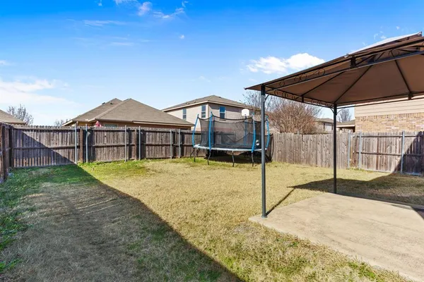 $2,400 | 9105 Sun Haven Way, Fort Worth, TX 76244