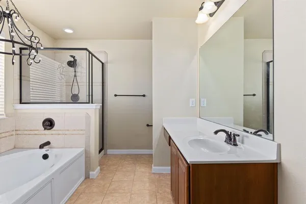 $2,400 | 9105 Sun Haven Way, Fort Worth, TX 76244