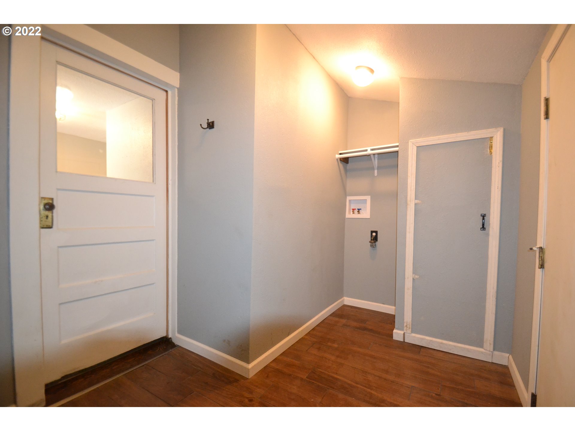 1450 Southwest 10th Street Dallas, OR 97338 - Photo 17 of 32 Gallery Image 17
