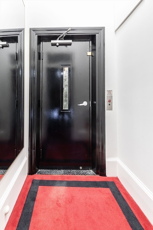 230 Commonwealth Avenue Boston, MA 02116 - Photo 21 of 42