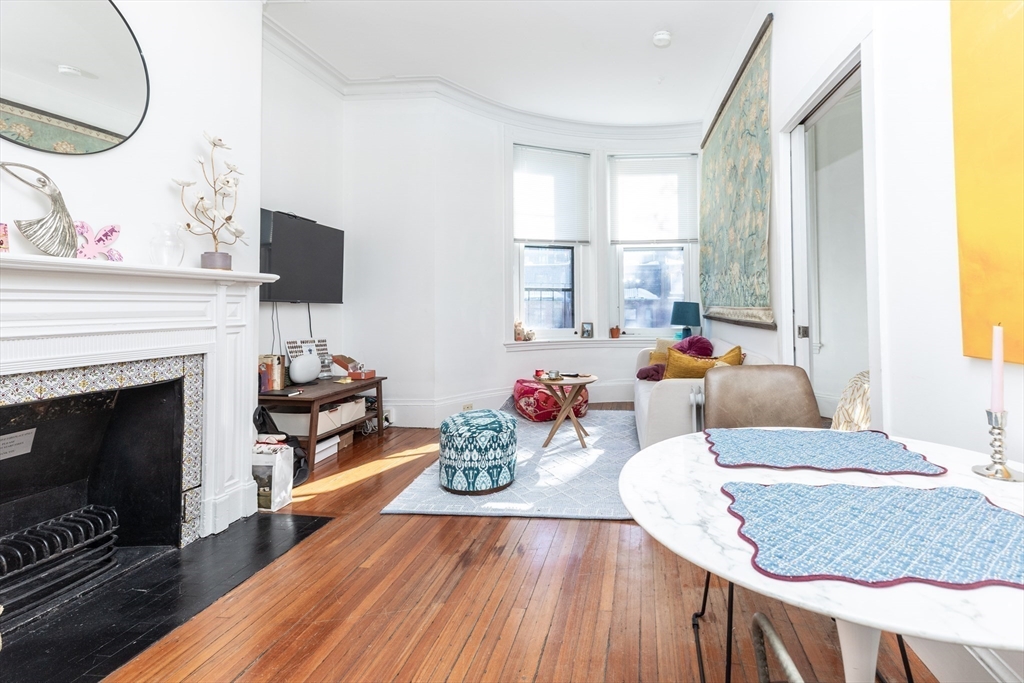 230 Commonwealth Avenue Boston, MA 02116 - Photo 24 of 42