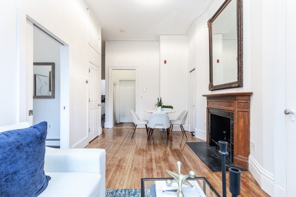 230 Commonwealth Avenue Boston, MA 02116 - Photo 26 of 42