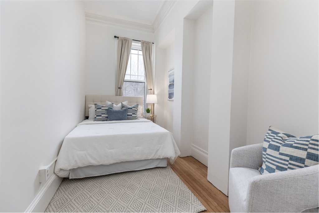 230 Commonwealth Avenue Boston, MA 02116 - Photo 29 of 42