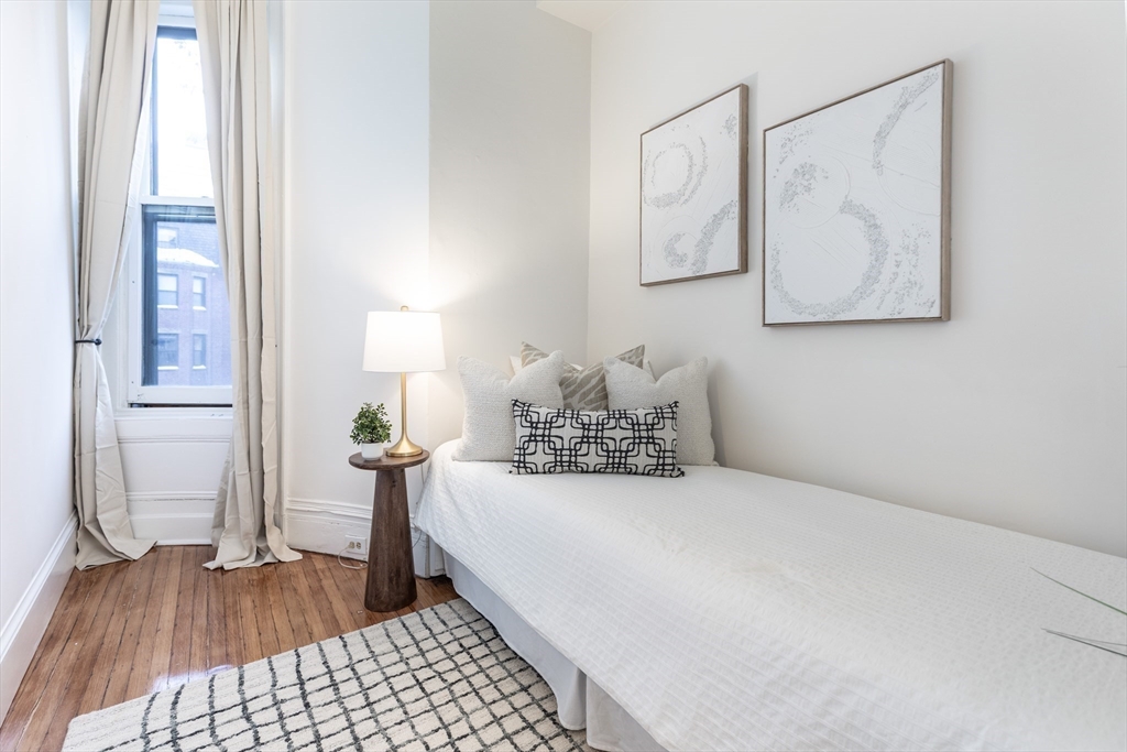230 Commonwealth Avenue Boston, MA 02116 - Photo 30 of 42