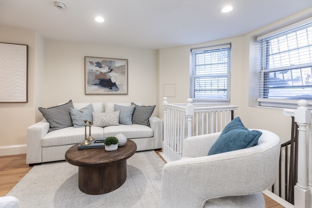 230 Commonwealth Avenue Boston, MA 02116 - Photo 31 of 42