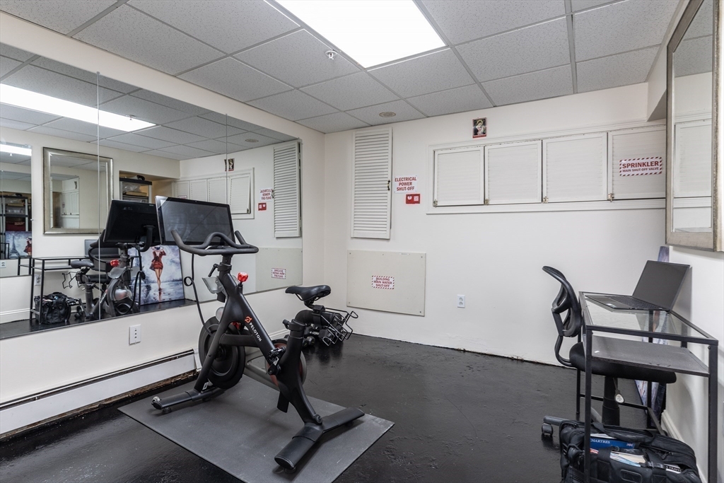 230 Commonwealth Avenue Boston, MA 02116 - Photo 35 of 42
