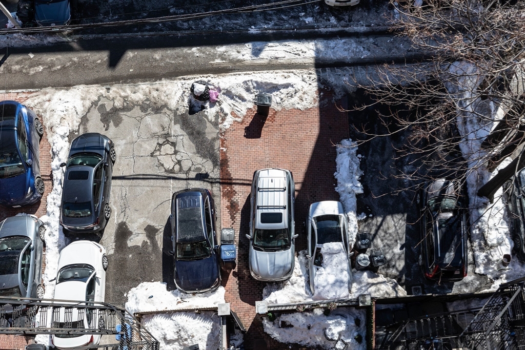 230 Commonwealth Avenue Boston, MA 02116 - Photo 40 of 42