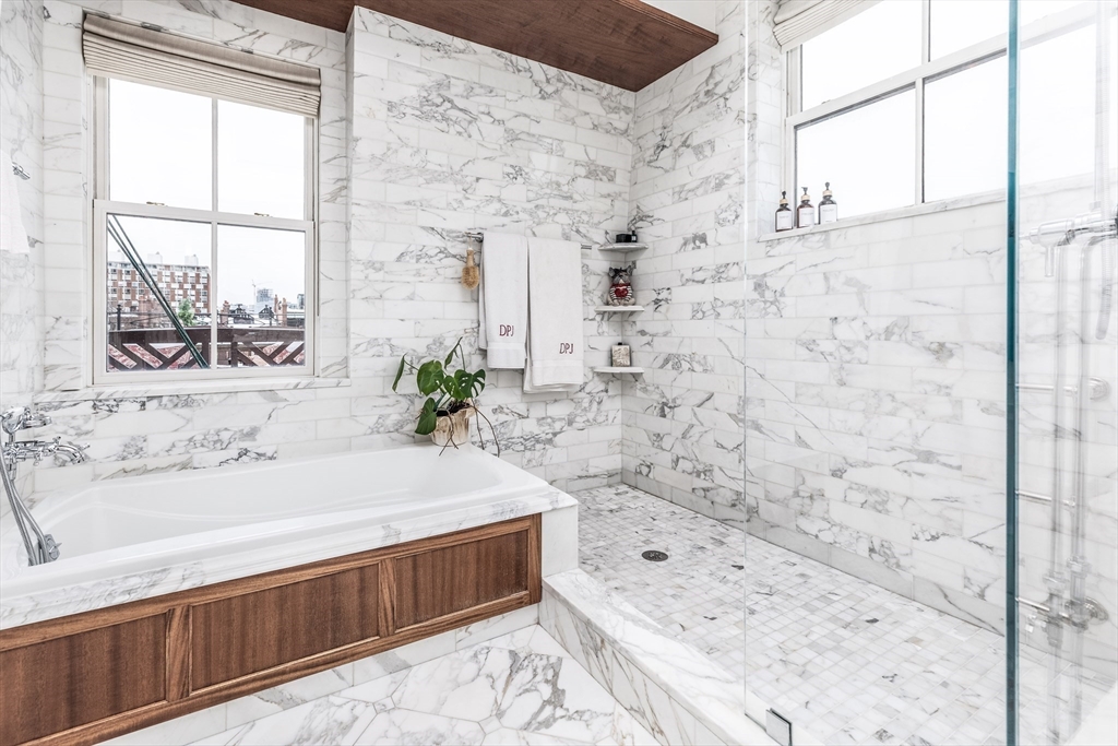 230 Commonwealth Avenue Boston, MA 02116 - Photo 9 of 42