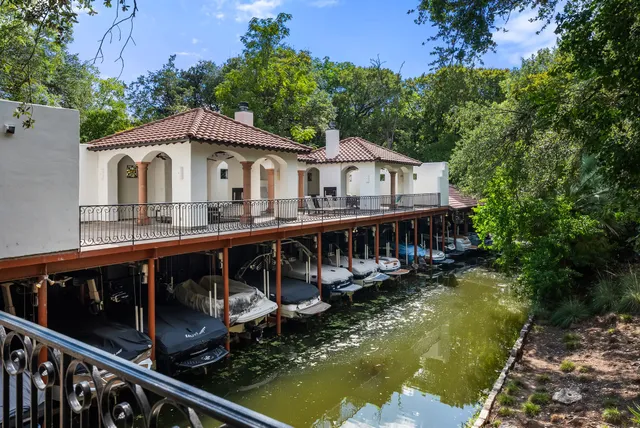 $1,204,000 | 1937 Rue De St Tropez, Unit 10, Austin, TX 78746
