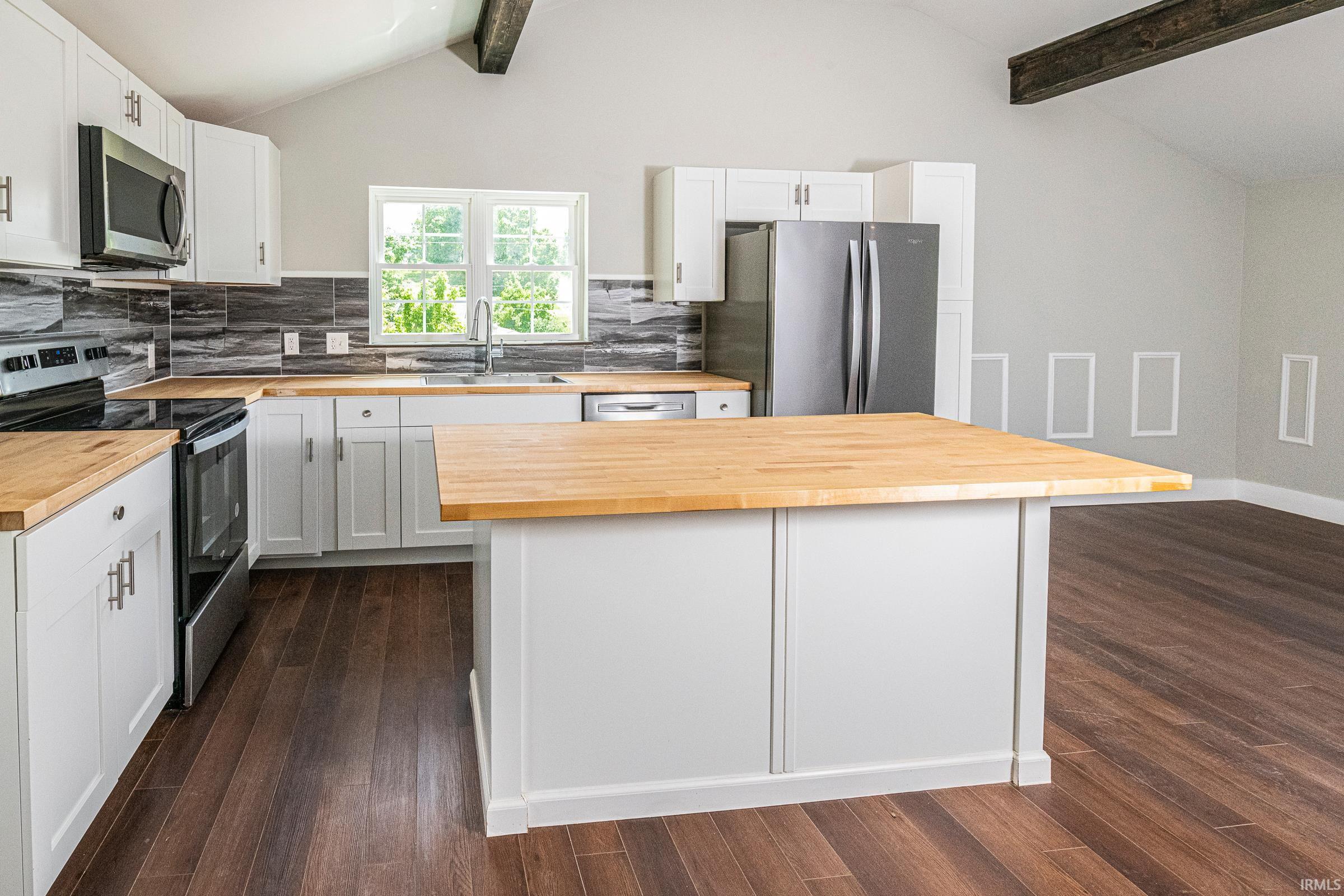 670 North Hartstrait Road Bloomington, IN 47404 - Photo 7 of 25