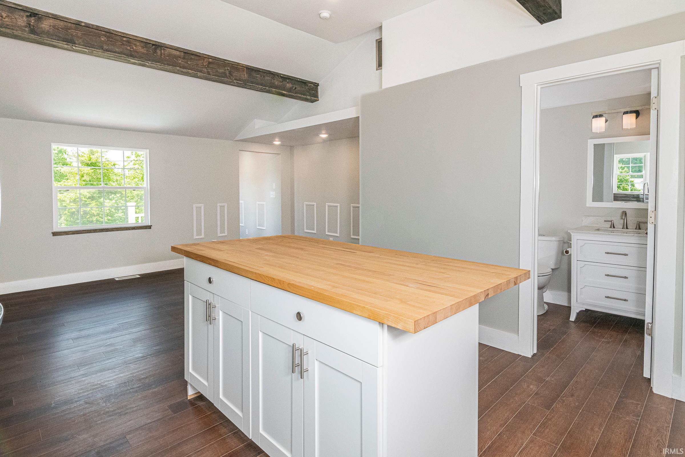 670 North Hartstrait Road Bloomington, IN 47404 - Photo 9 of 25