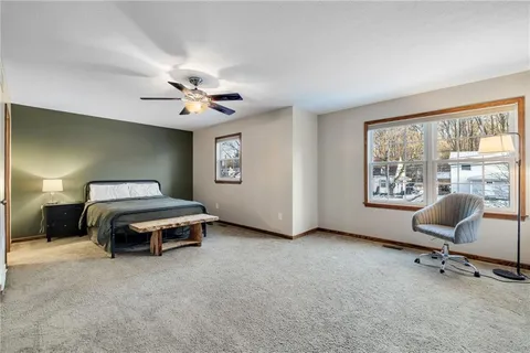 $385,000 | 642 Portersville Road, Ellwood City, PA 16117