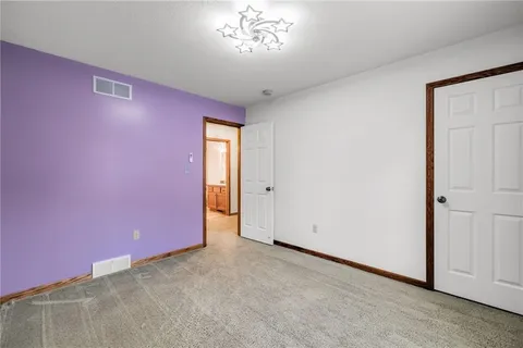 $385,000 | 642 Portersville Road, Ellwood City, PA 16117