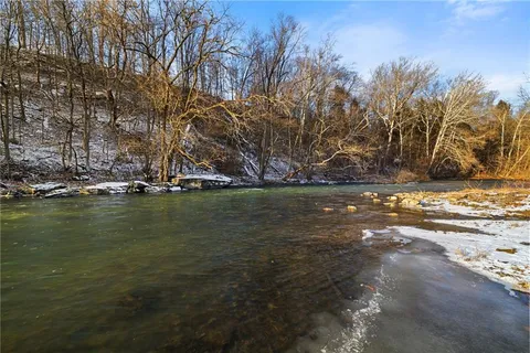 $385,000 | 642 Portersville Road, Ellwood City, PA 16117