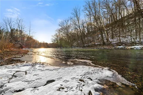 $385,000 | 642 Portersville Road, Ellwood City, PA 16117