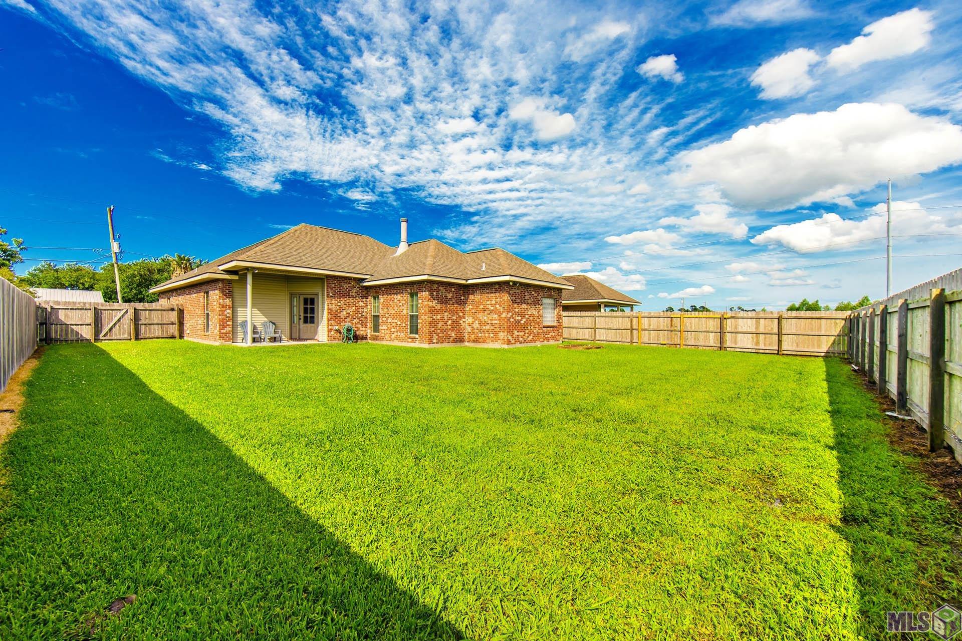 2204 Parish Road Thibodaux, LA 70301 - Photo 2 of 12 Gallery Image 2