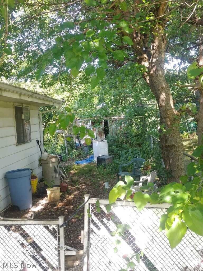 784 Orchard Road Willoughby, OH 44094 - Photo 3 of 19 Gallery Image 3
