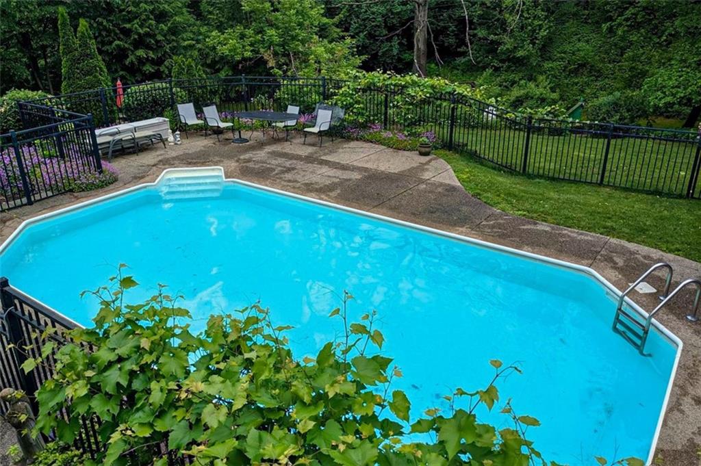 404 Morrison Drive Pittsburgh, PA 15216 - Photo 24 of 25