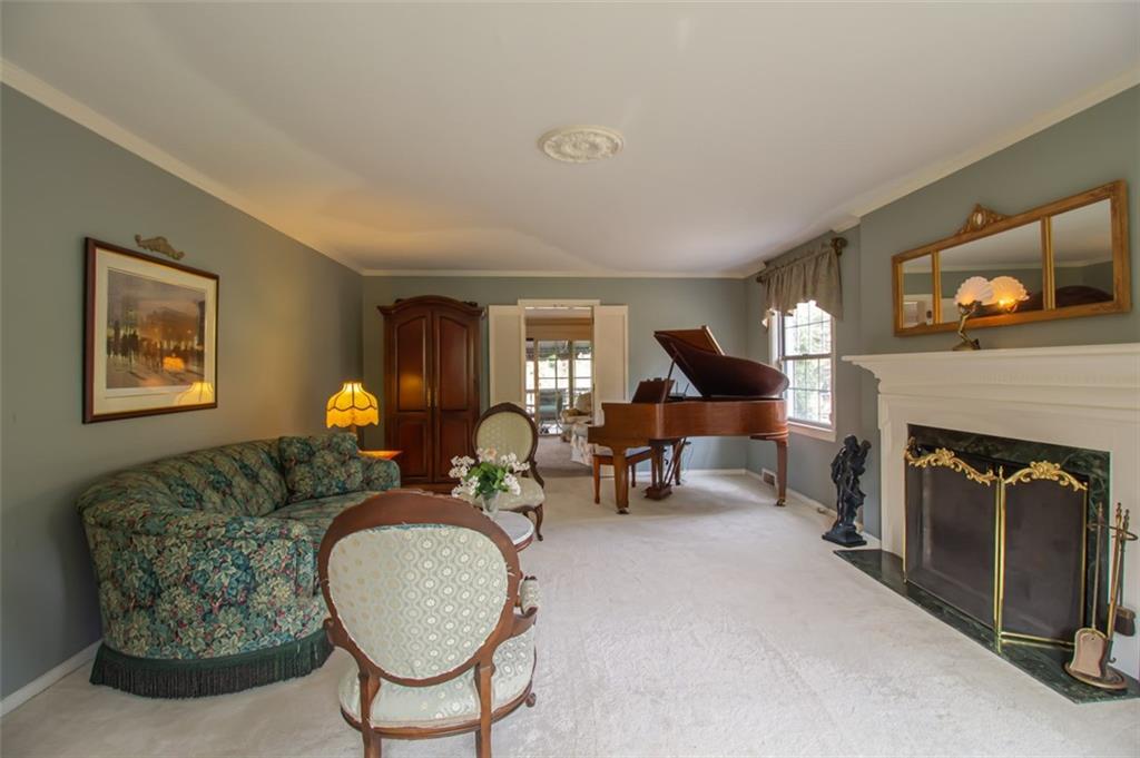 404 Morrison Drive Pittsburgh, PA 15216 - Photo 9 of 25