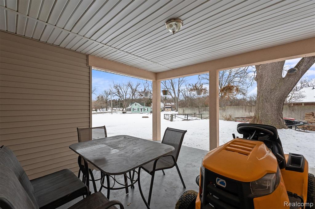 15500 Millar Road Clinton Township, MI 48036 - Photo 22 of 27