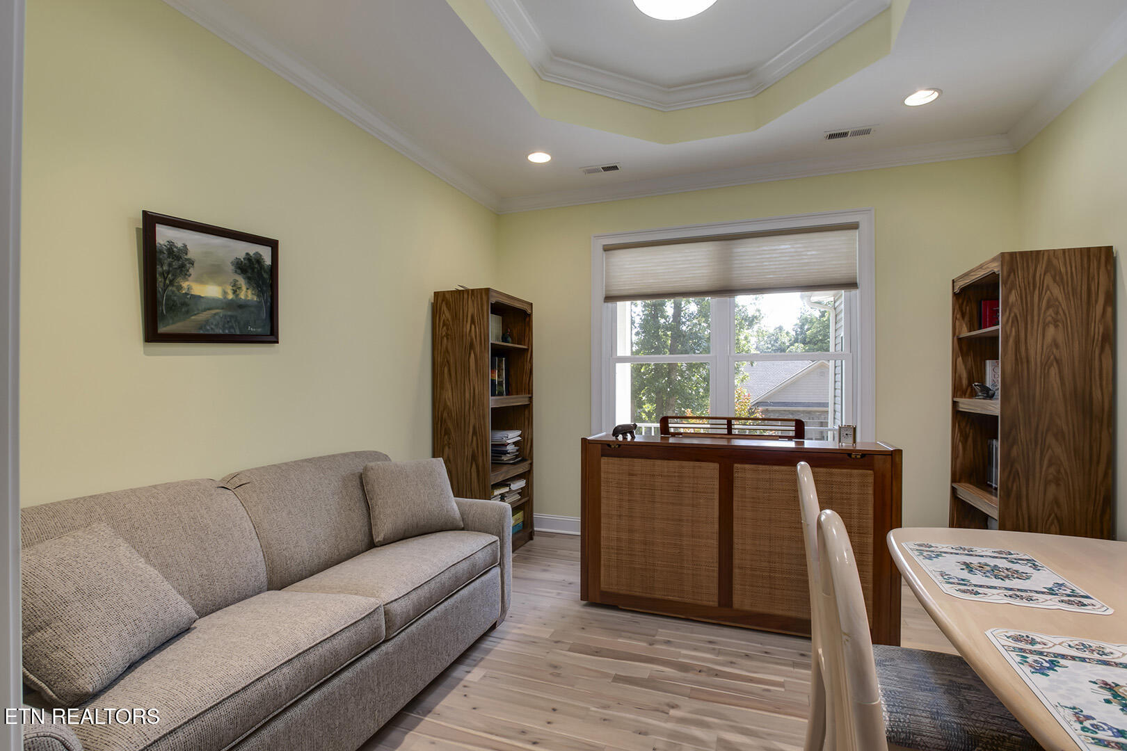 401 Tanasi Way Loudon, TN 37774 - Photo 11 of 44 11_401 Tanasi Way_Dining-Office01