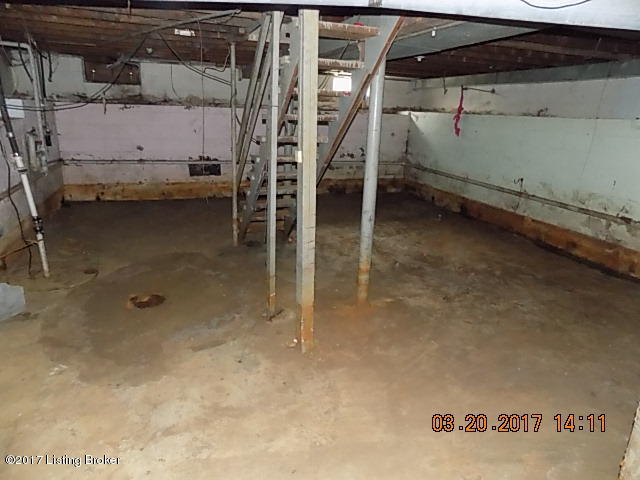9003 Maple Road Louisville, KY 40228 - Photo 7 of 19 DSCN0428