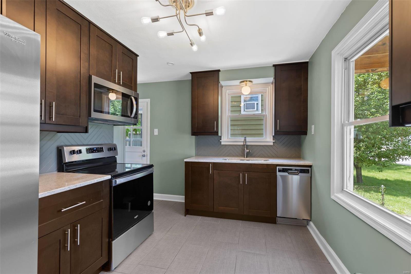 9526 Big Bend Road St. Louis, MO 63122 - Photo 11 of 38 Gallery Image 11