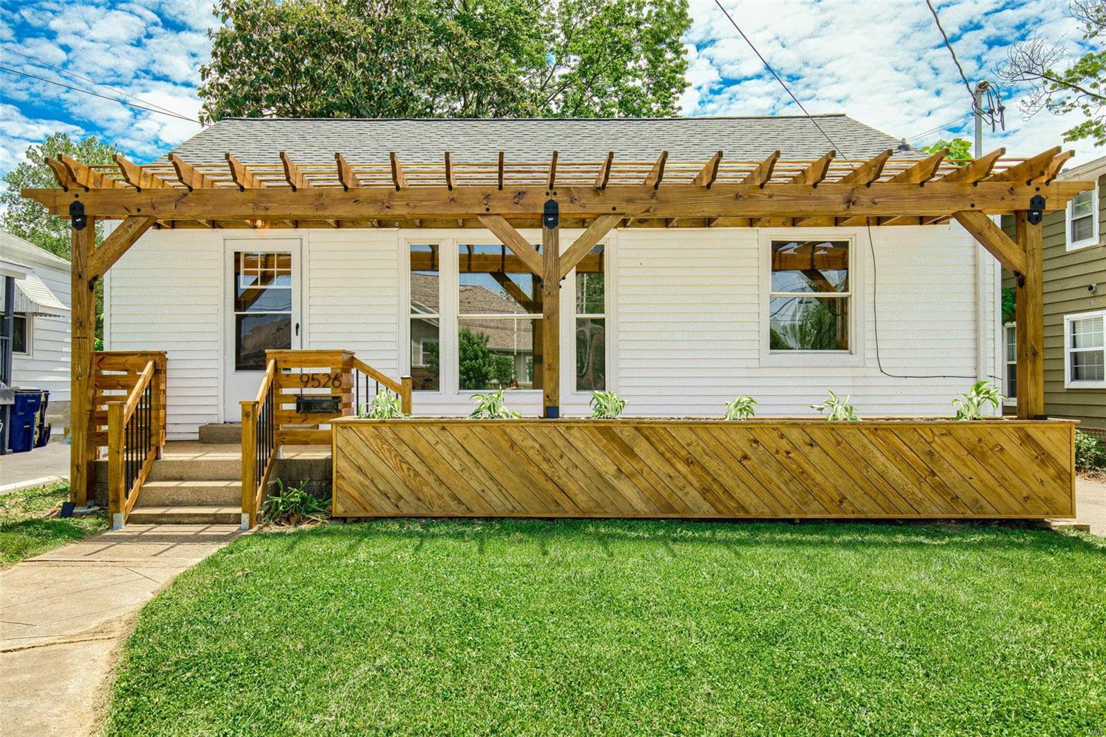 9526 Big Bend Road St. Louis, MO 63122 - Photo 2 of 38 Gallery Image 2