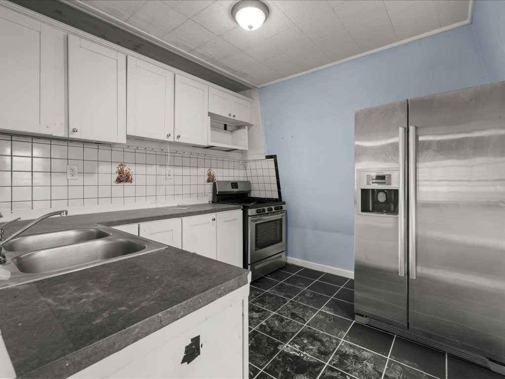 334 Fountain Street Fall River, MA 02721 - Photo 29 of 30