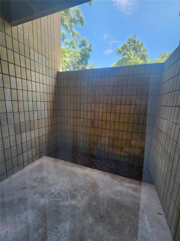 702 Southwest 70th Terrace, Unit B Gainesville, FL 32607 - Photo 23 of 33