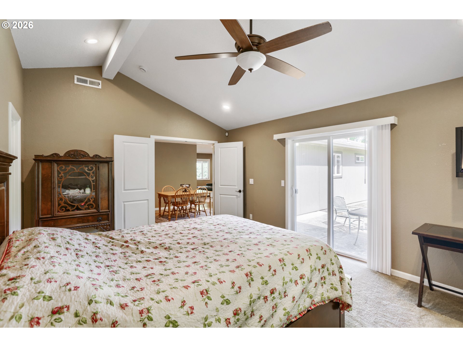 2025 Southwest 139th Avenue Beaverton, OR 97005 - Photo 15 of 28