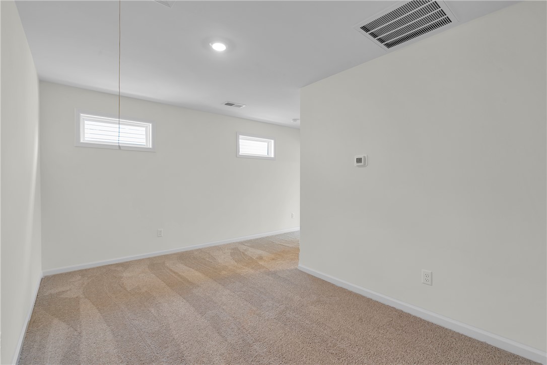 206 Brown Circle Easley, SC 29642 - Photo 11 of 22