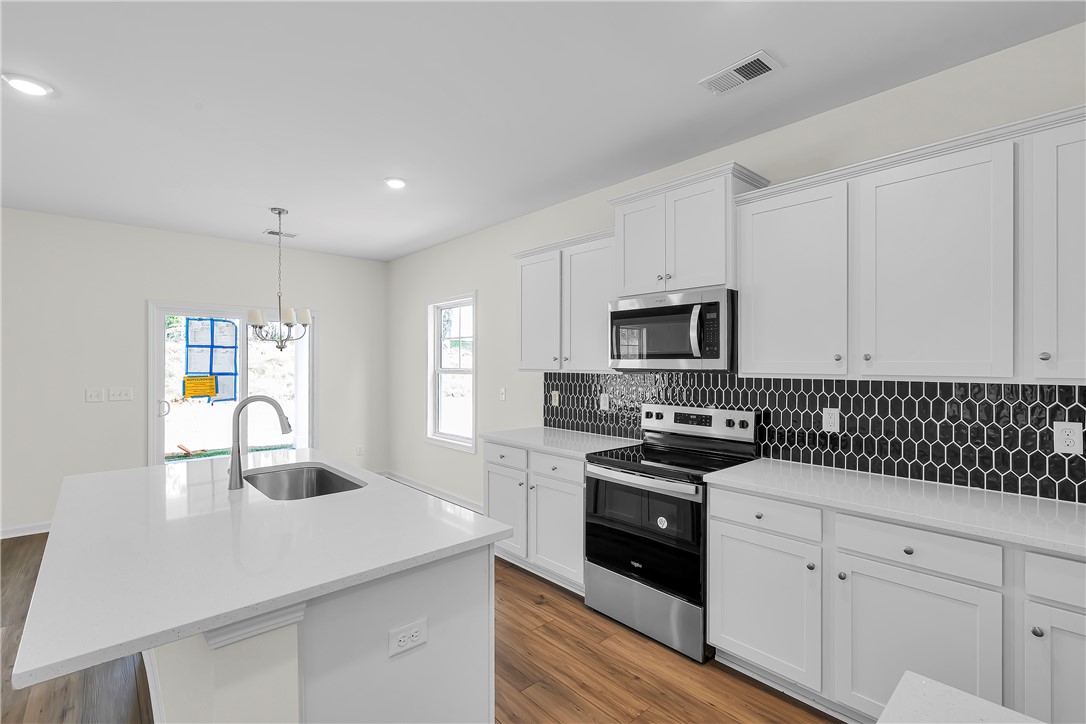 206 Brown Circle Easley, SC 29642 - Photo 8 of 22