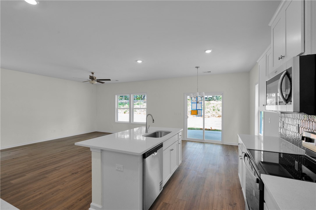 206 Brown Circle Easley, SC 29642 - Photo 9 of 22