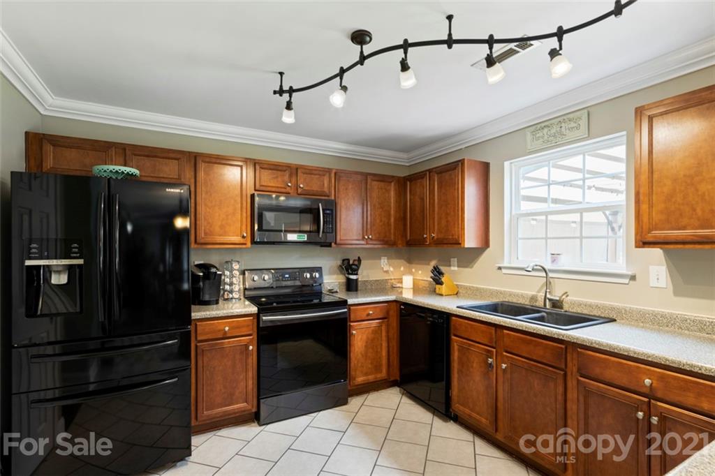 671 Winding Branch Road Rock Hill, SC 29732 - Photo 7 of 43 Gallery Image 7