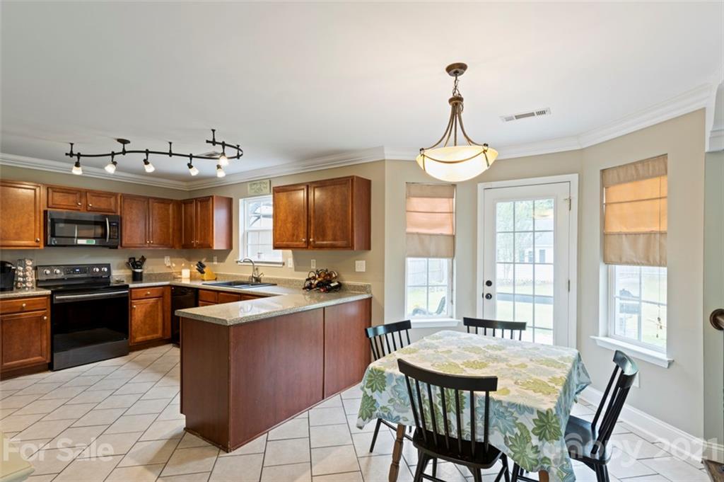 671 Winding Branch Road Rock Hill, SC 29732 - Photo 10 of 43 Gallery Image 10