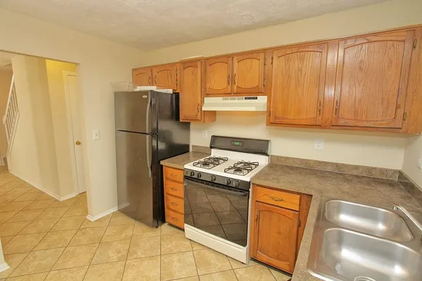 $2,100 | 210 Arborfield Way, Johns Creek, GA 30022