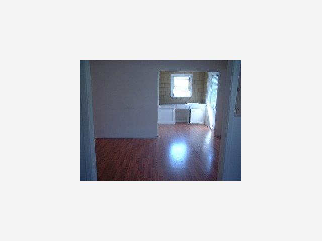 302 Strawberry Road Watsonville, CA 95076 - Photo 4 of 9 Gallery Image 4