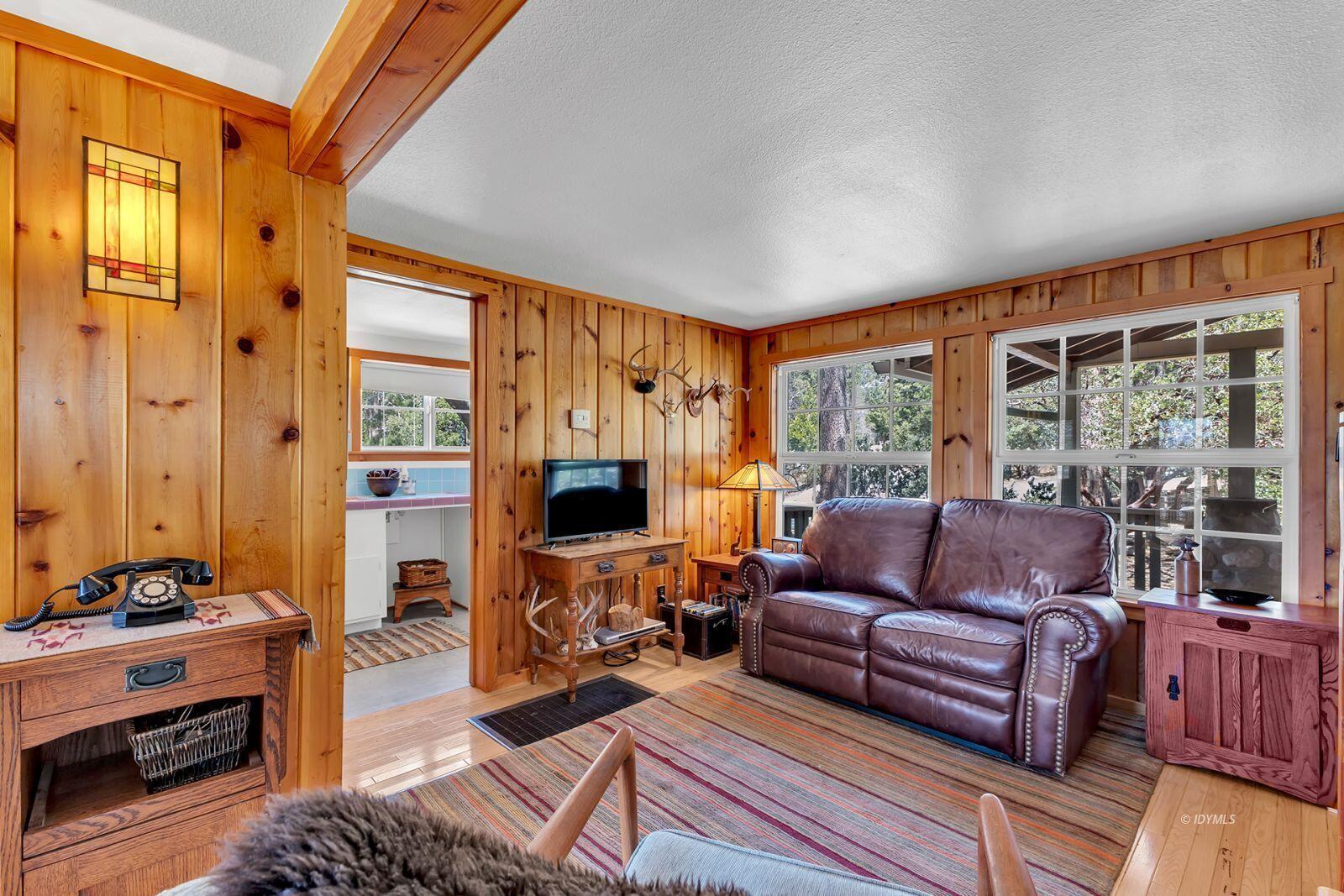 55135 San Jacinto Road Idyllwild, CA 92549 - Photo 13 of 55 13