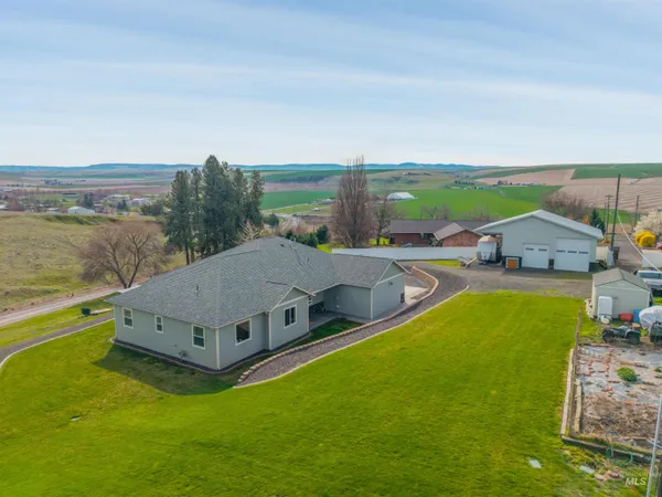 $899,000 | 3828 Barr Road, Lewiston, ID 83501