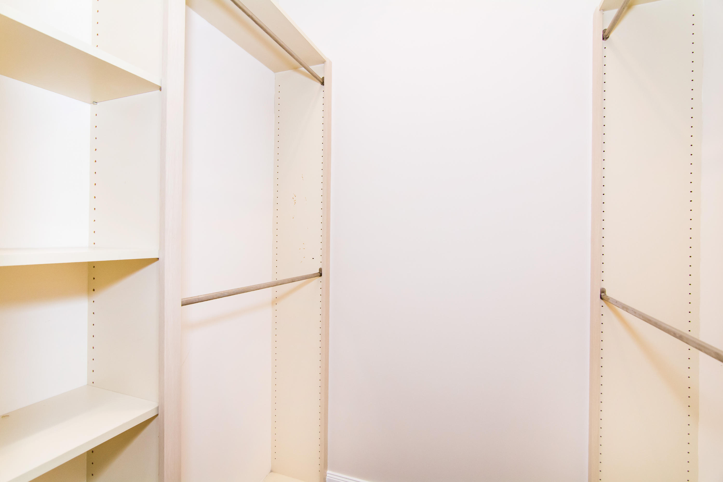 146 Hampton Circle Jupiter, FL 33458 - Photo 15 of 28 Master closet