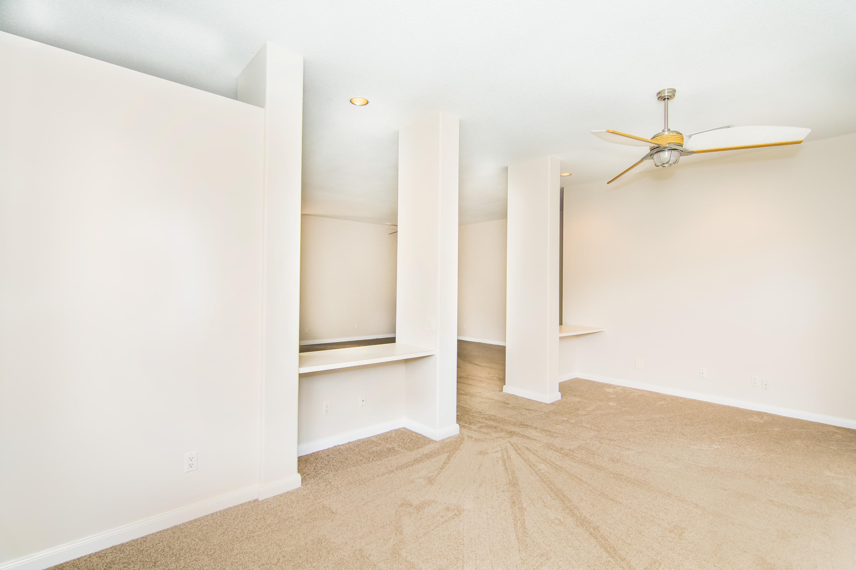 146 Hampton Circle Jupiter, FL 33458 - Photo 8 of 28 Living room