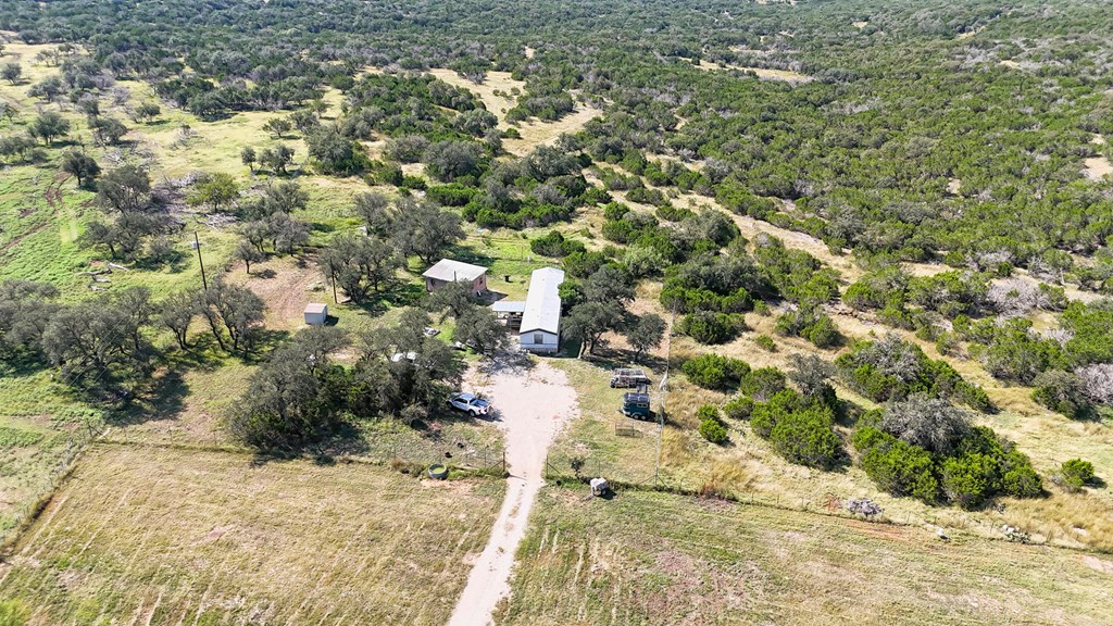 14832 Highway 41 Rocksprings, TX 78880 - Photo 15 of 21
