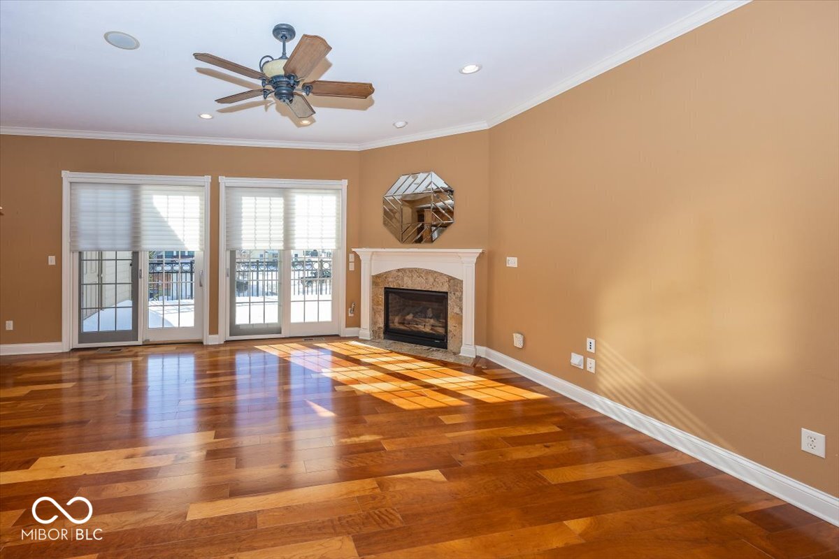 2487 Glebe Street Carmel, IN 46032 - Photo 10 of 31