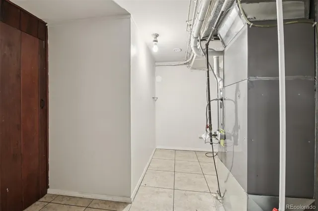 a view of bathroom with shower