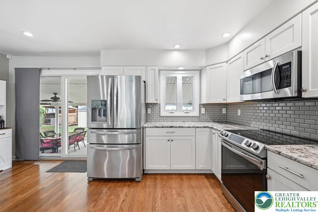 1928 Woodbury Road Bethlehem, PA 18017 - Photo 21 of 89