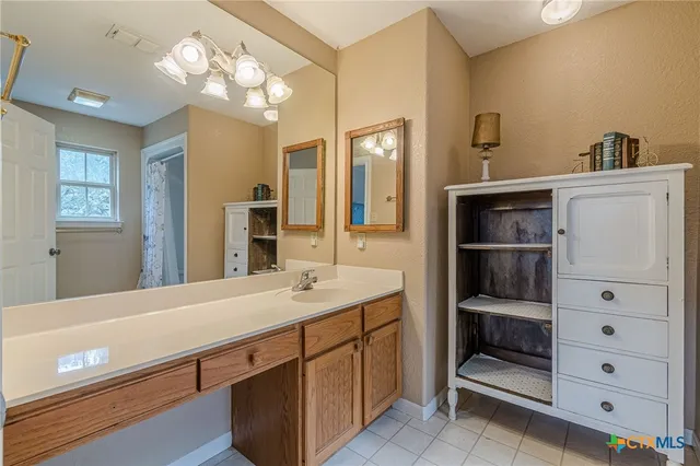 $1,150,000 | 1830 Isaac Creek Circle, New Braunfels, TX 78132